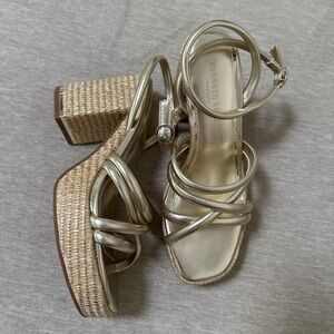 Kenneth Cole Gold Strappy Women's Sandals Size 6.5 New